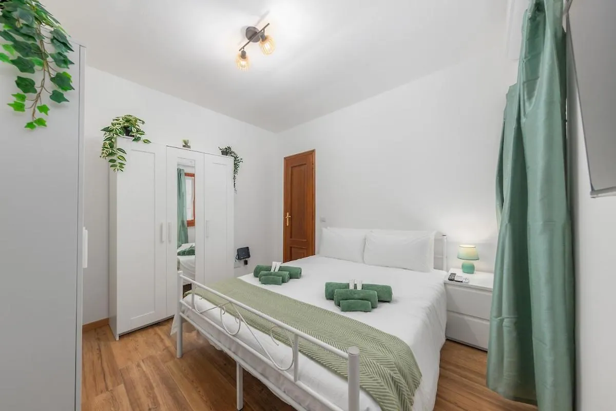 Appartement 2 Min To Metro - 12 Min To Central Station And Duomo - Quiet Milaan Italië